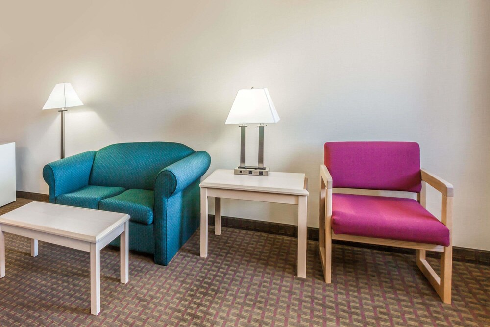Super 8 by Wyndham Liverpool Clay Syracuse Area - photo 5