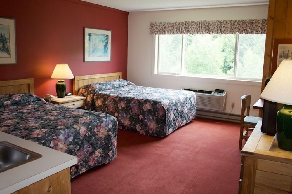Snowy Owl Inn And Resort - photo 7