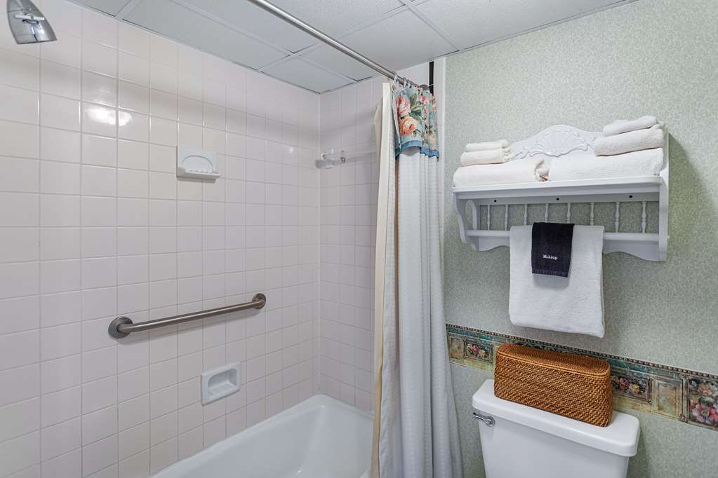 Boardwalk Plaza Hotel - photo 15