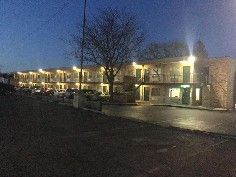 Thunderbird Motor Inn Baraboo - photo 4