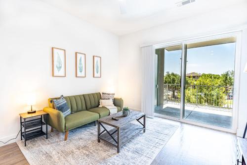 Cozy 1 Bedroom Gated 20min Downtown ATX — 4-Star Luxury Hotel in Pflugerville, United States