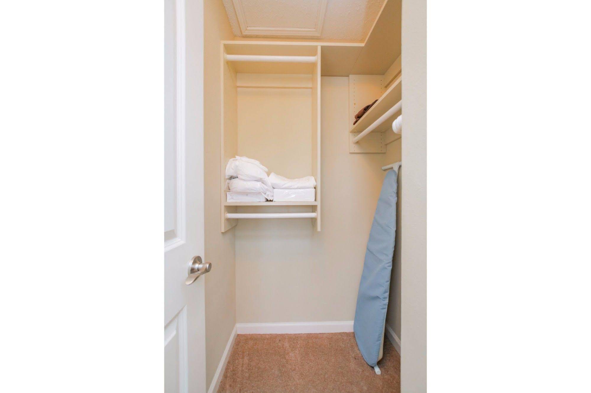 Vanderbilt Exclusives by YouRent - photo 5
