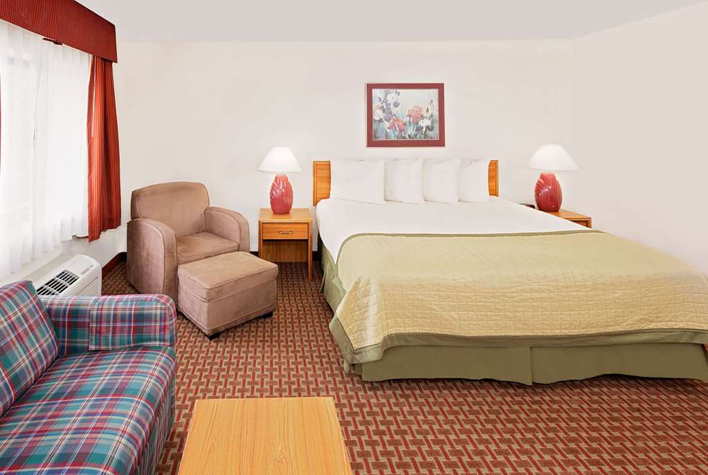 Baymont by Wyndham St. Joseph Stevensville - photo 14