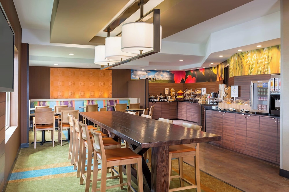 Fairfield Inn and Suites by Marriott Valparaiso - photo 13