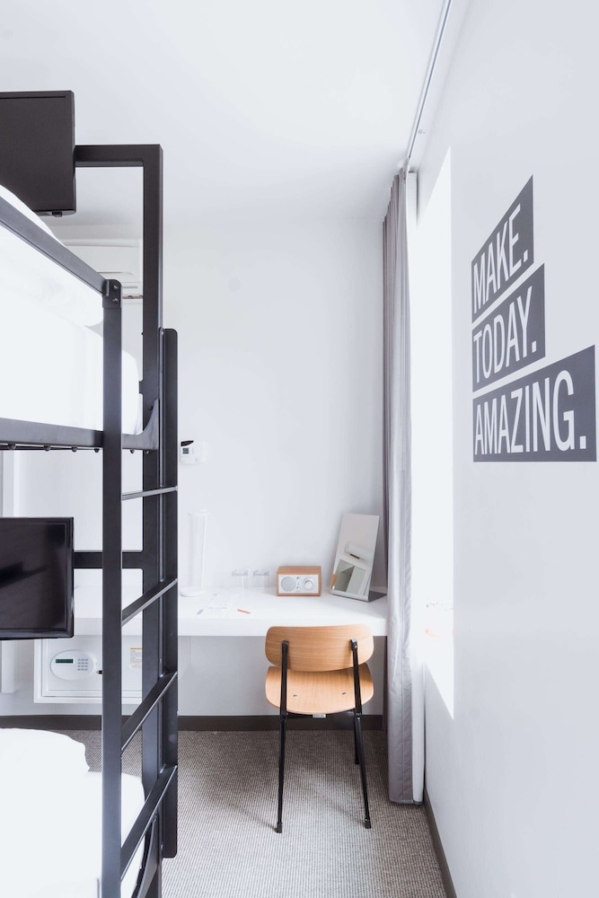 Hotel Hive - photo 52