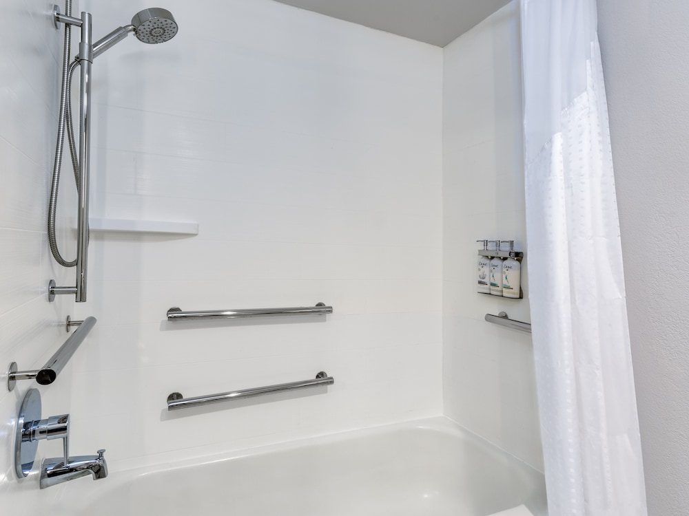 Holiday Inn Express Clearwater East Icot Center by IHG - photo 31