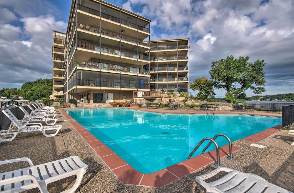 Waterfront Condo with Resort Perks in Lake Ozark - photo 16