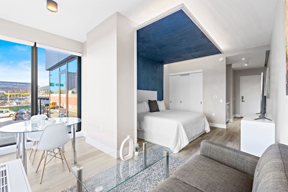 Global Luxury Suites at The Arches - photo 74