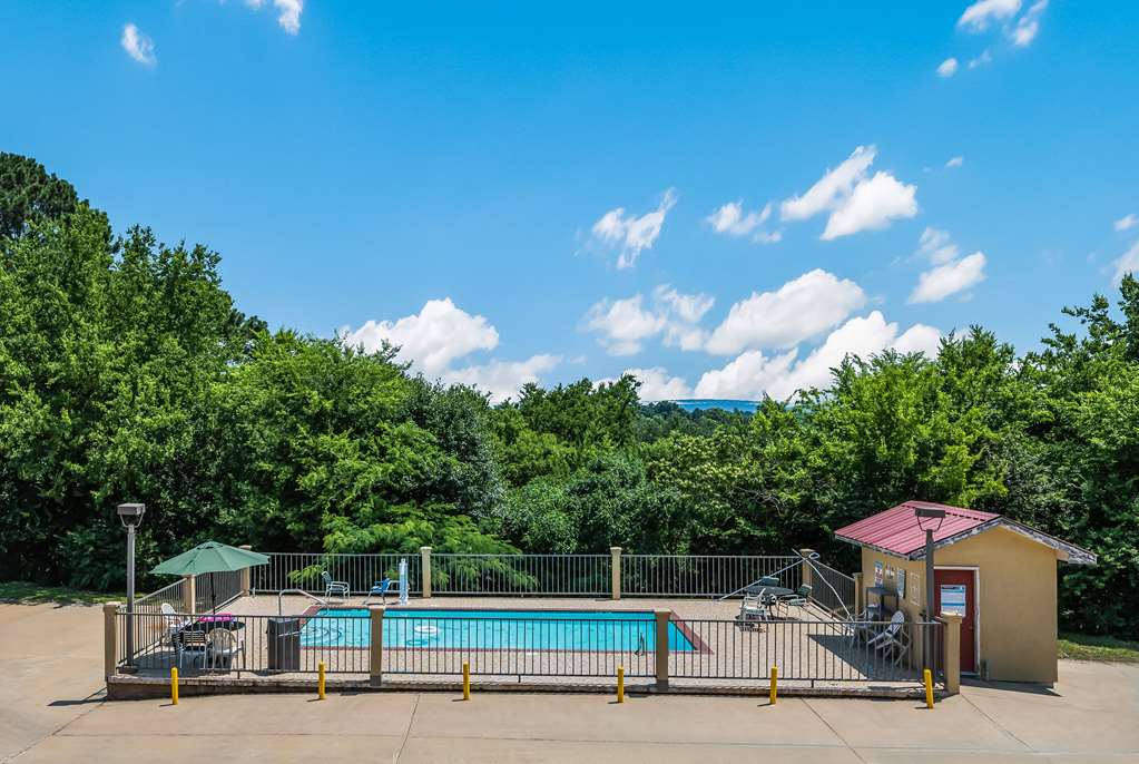 Quality Inn & Suites Hot Springs Lake Hamilton - photo 27