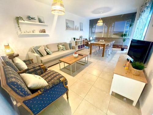GATU PREMIUM El Puerto Centro aire acc calefacc wifi parking y piscina comun Preferente mayores de 25 años y familias — 4-Star Luxury Hotel in El Puerto De Santa Maria, Spain