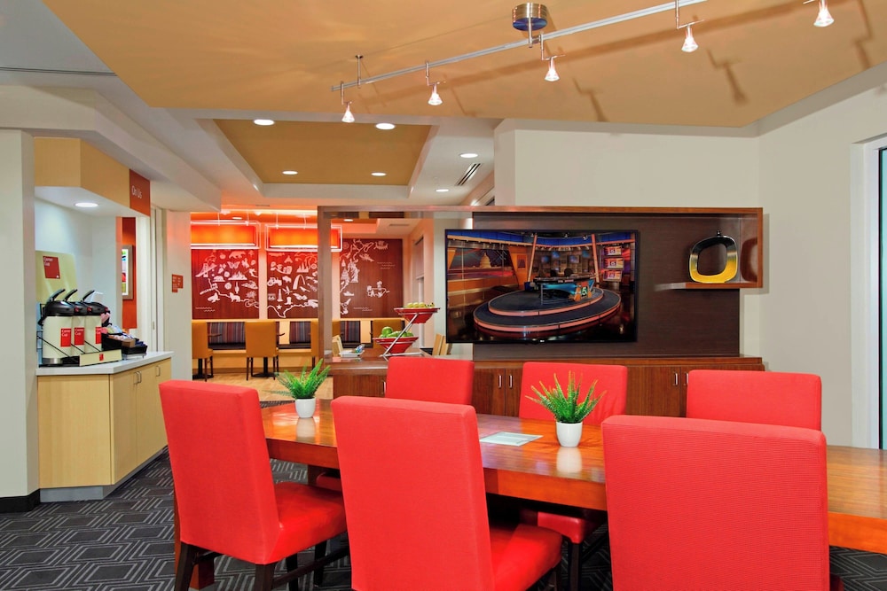 TownePlace Suites New Orleans Harvey West Bank - photo 2