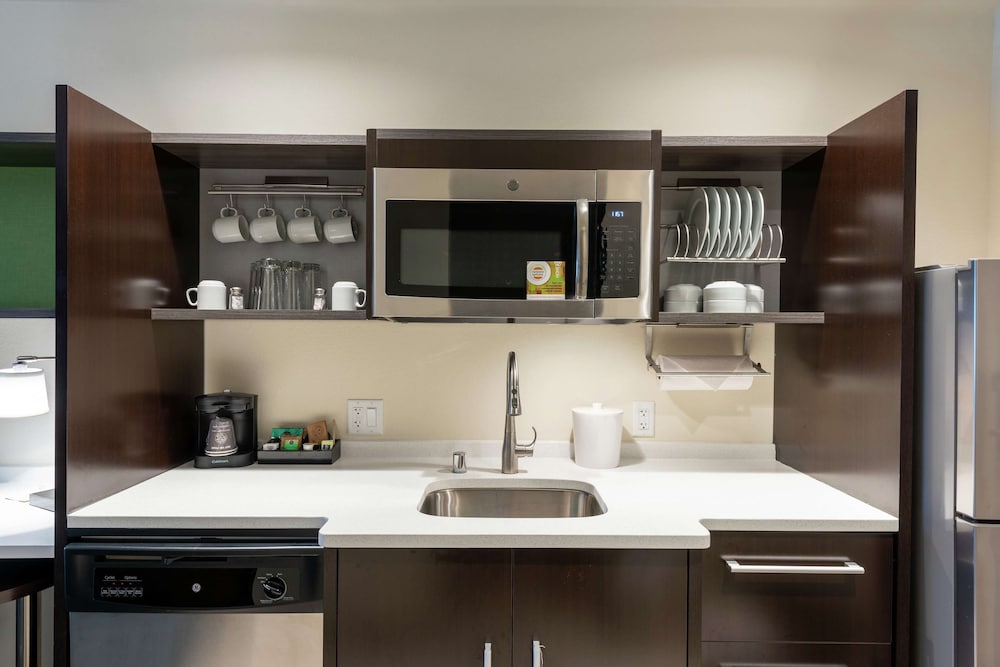 Home2 Suites by Hilton Appleton - photo 13