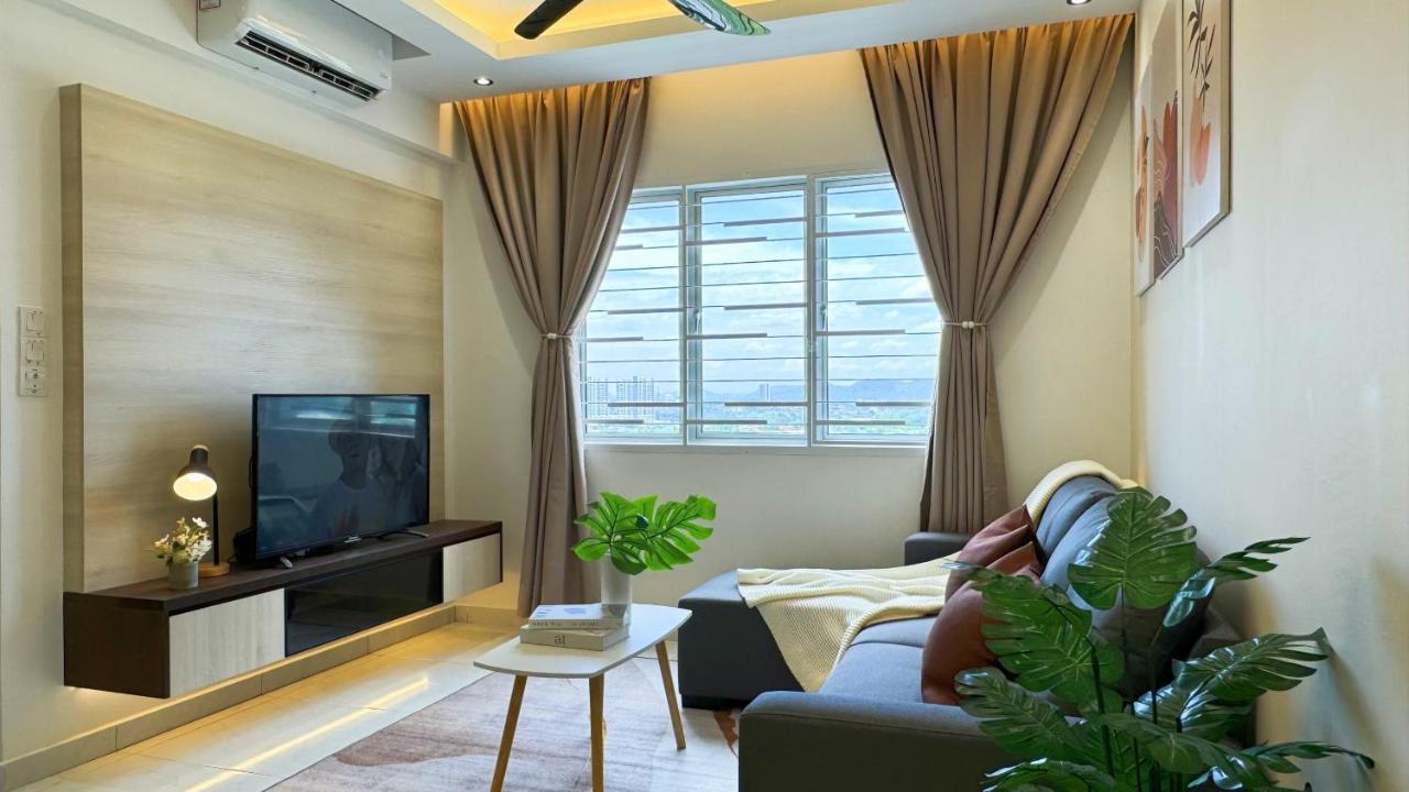 D'Kayangan Setia Ecohill Air CON Suite Semenyih Setia Ecohill Semenyih Homestay — 4-Star Luxury Hotel in Semenyih, Malaysia