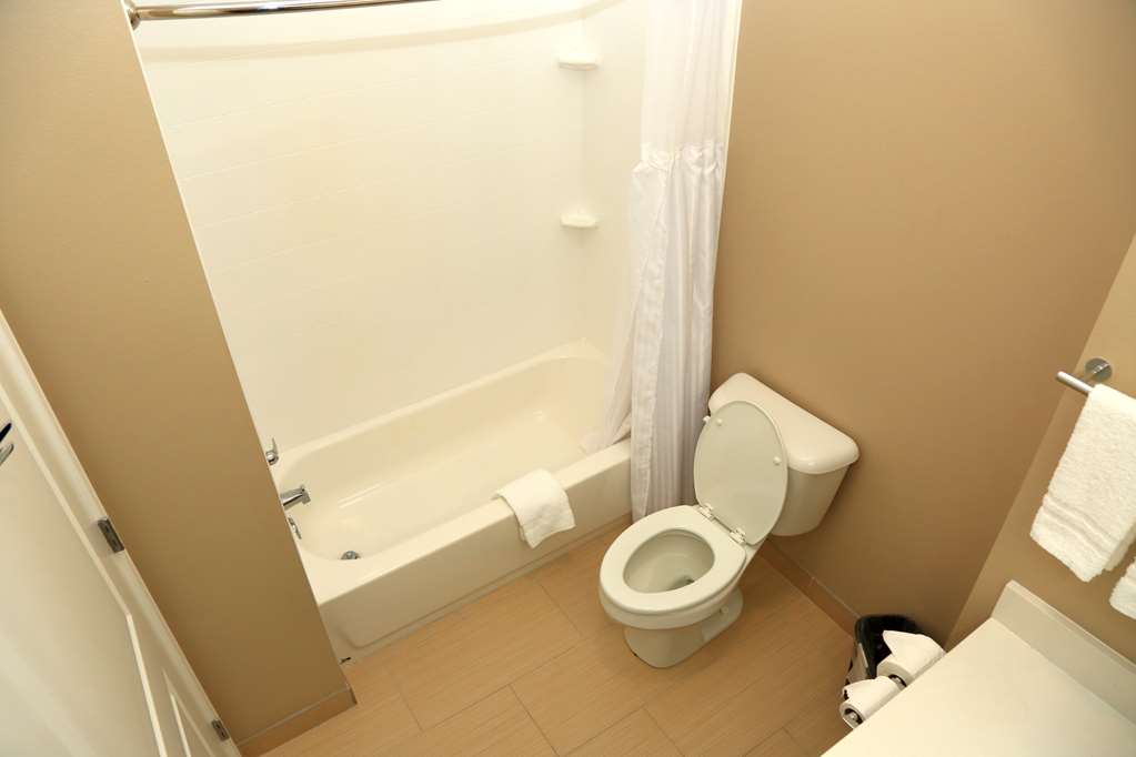 Americas Best Value Inn & Suites Prairieville - photo 17