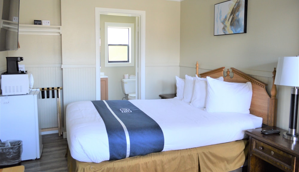Travelodge by Wyndham Fort Bragg - photo 18