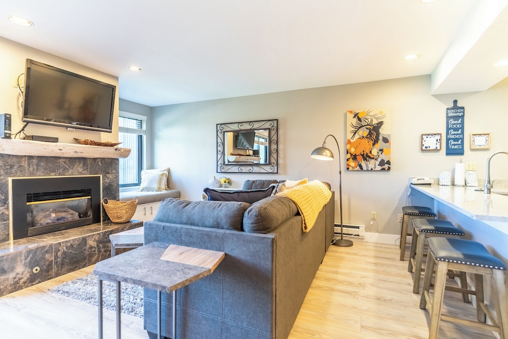 Plaza #1403 by Summit County Mountain Retreats — 4-Star Luxury Hotel in Keystone, United States