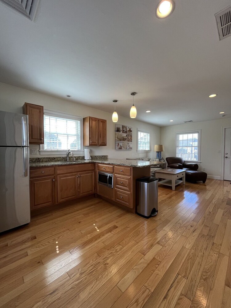Beach Breeze Inn - photo 12