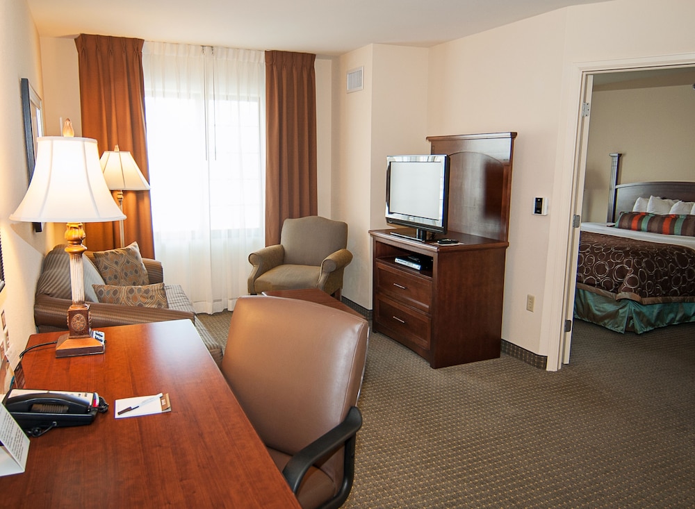Staybridge Suites Wichita by IHG - photo 6
