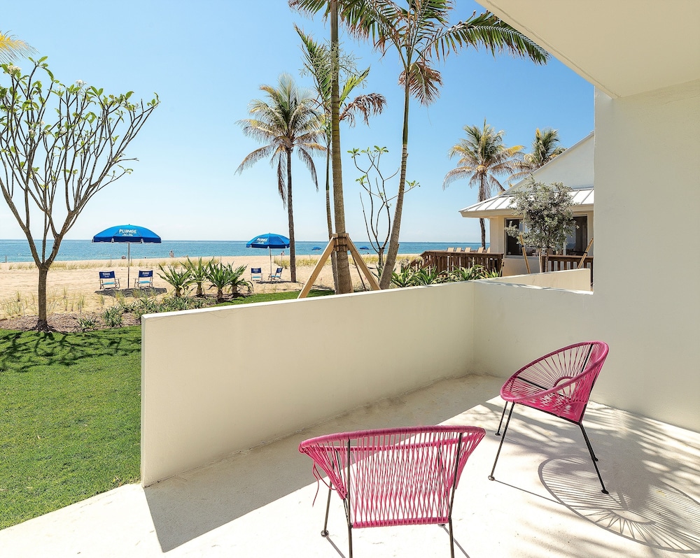 Plunge Beach Resort - photo 40