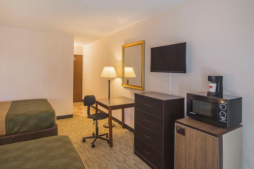 Hotel Super 8 Sulphur Springs - photo 4