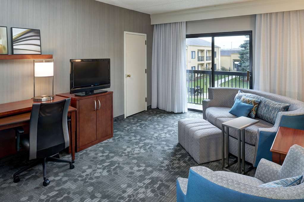 Sonesta Select Milwaukee Brookfield - photo 13
