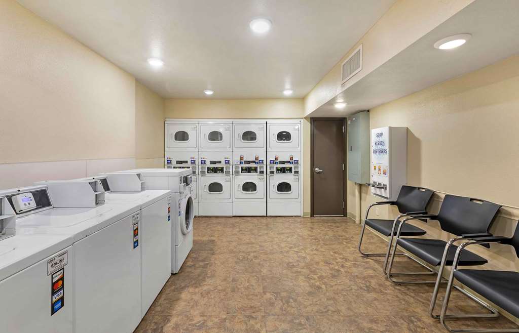WoodSpring Suites Cleveland Airport - photo 23