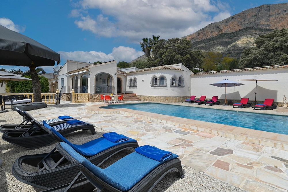 Ker Blanc 6 pax in J vea in Javea, Spain