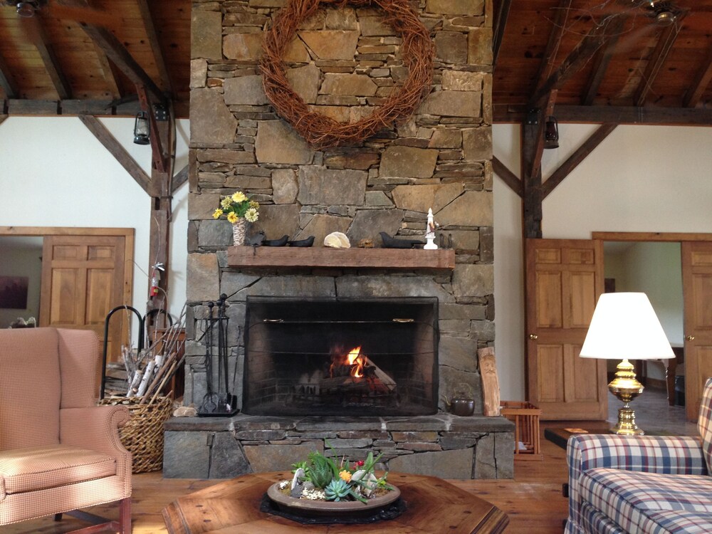 The Inn at Willow Pond - photo 3