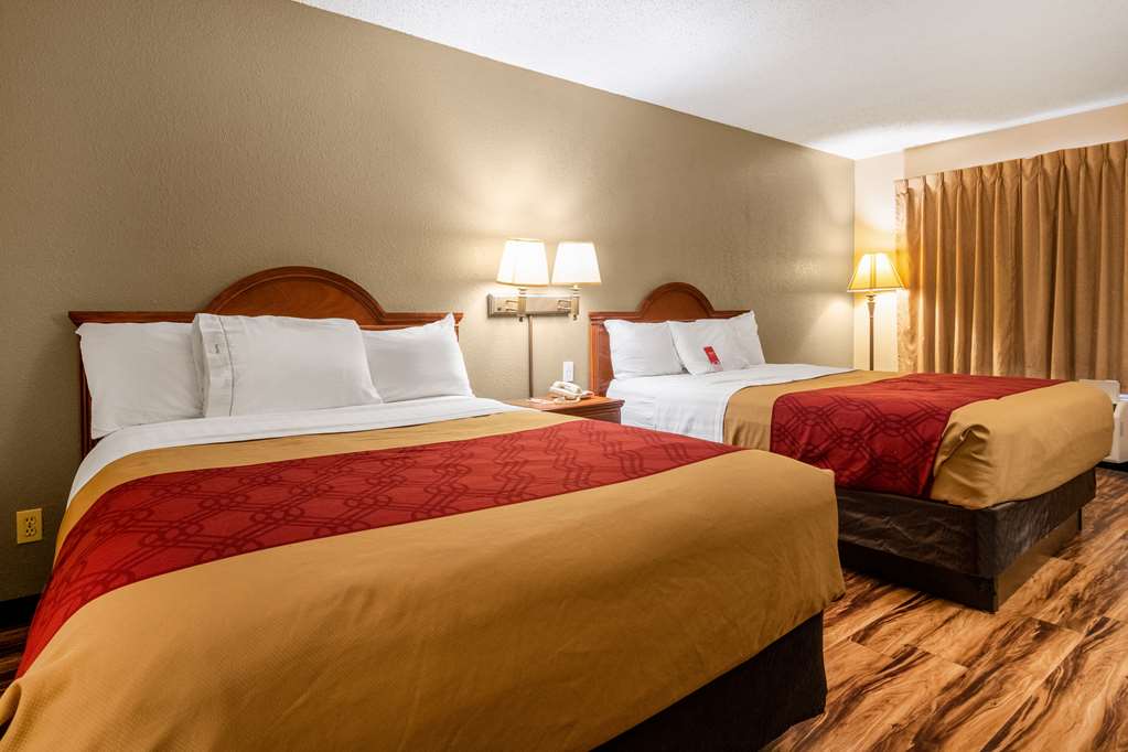 Econo Lodge Hillsboro I 35 - photo 28