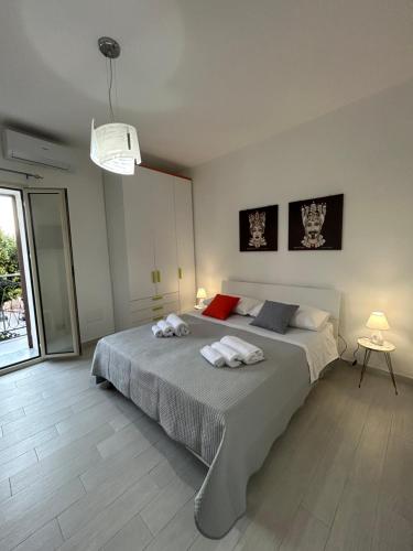 Love Sicily Cefalù Apartment — 4-Star Luxury Hotel in Cefalu, Italy