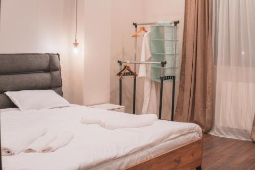 Apartment Sixteen