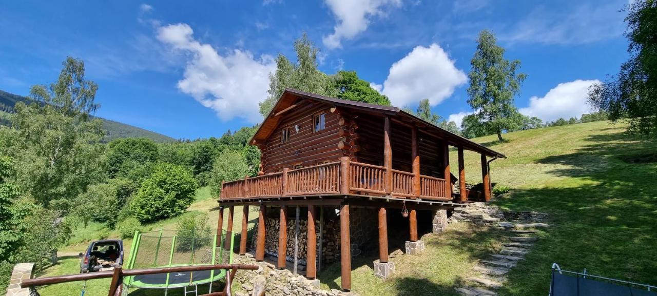 Kanadsky Srub Stříbrnice in Stare Mesto, Czech Republic