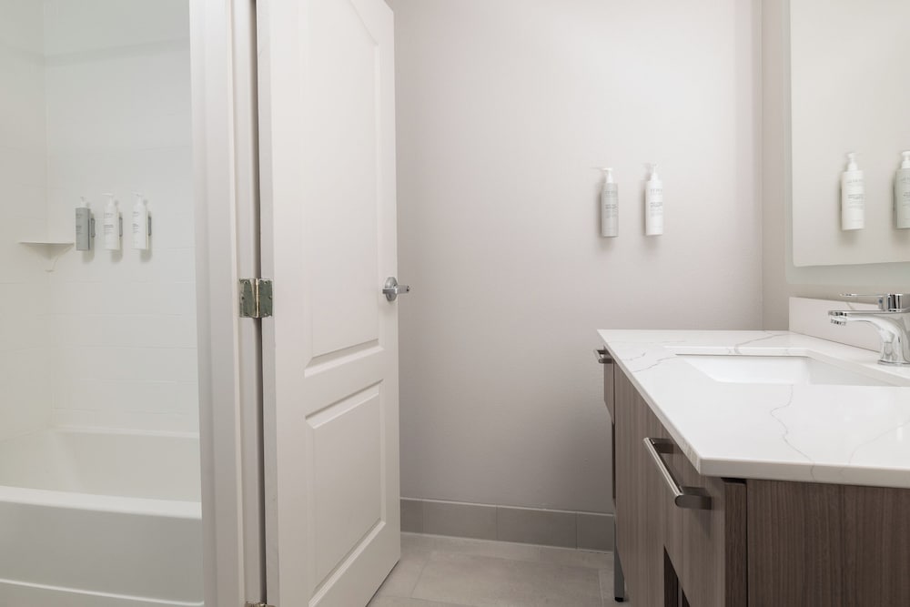 Homewood Suites by Hilton Ontario Rancho Cucamonga - photo 20
