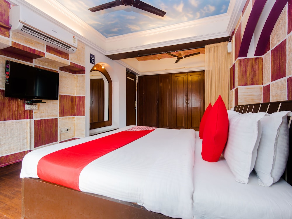 OYO 11879 Ashu Bini Hospitality Pvt Ltd Kalptaru