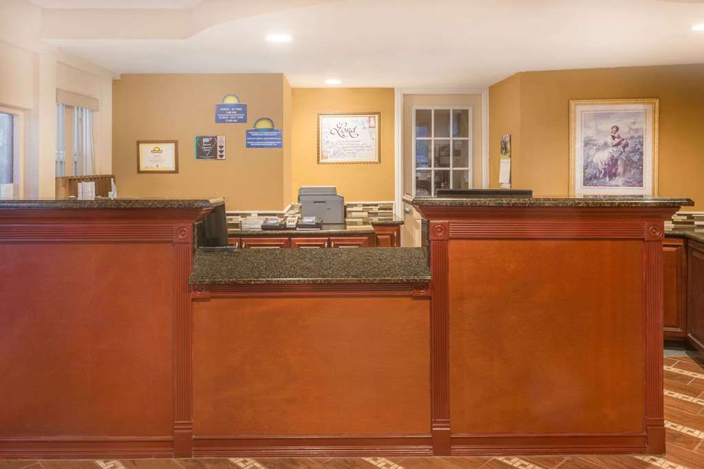 Days Inn King City - photo 14
