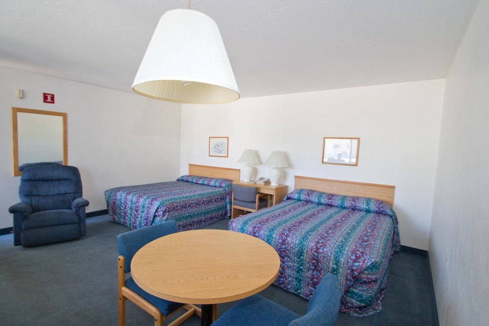 Brooks Street Motor Inn - photo 18