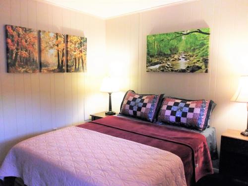 Rest Stop 6 Inn - featured photo