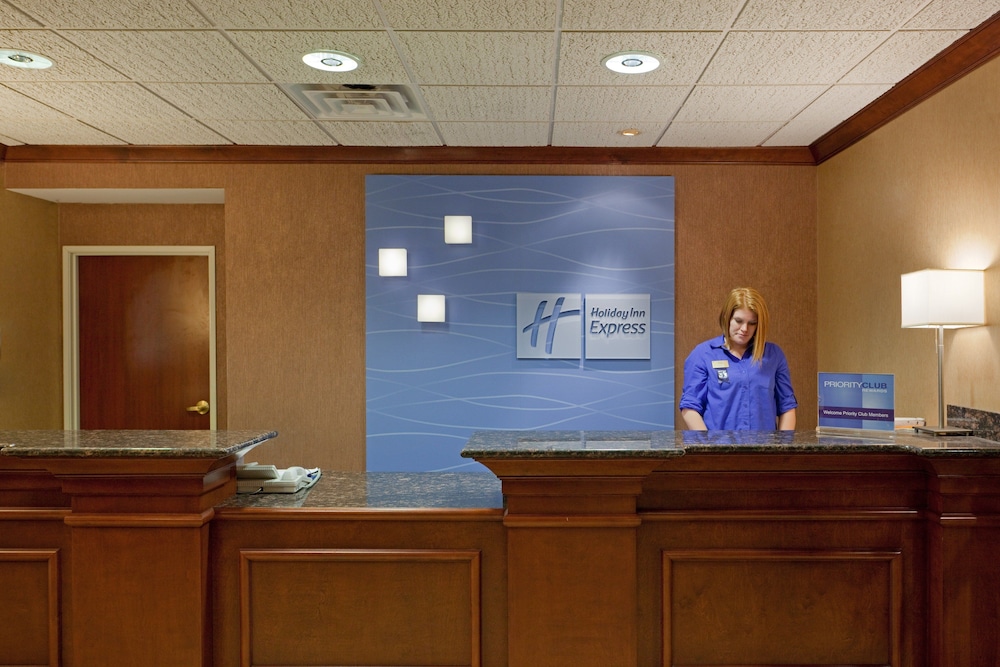 Holiday Inn Express Hotel & Suites Manchester Airport by IHG - photo 56