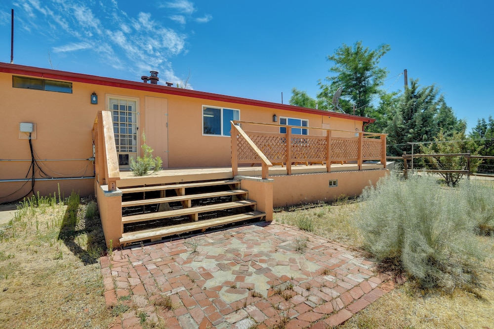 Tranquil Maricopa Retreat with Pool and Hot Tub — hotel in Maricopa