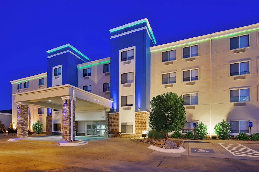 Holiday Inn Express Fremont by IHG — hotel in Fremont