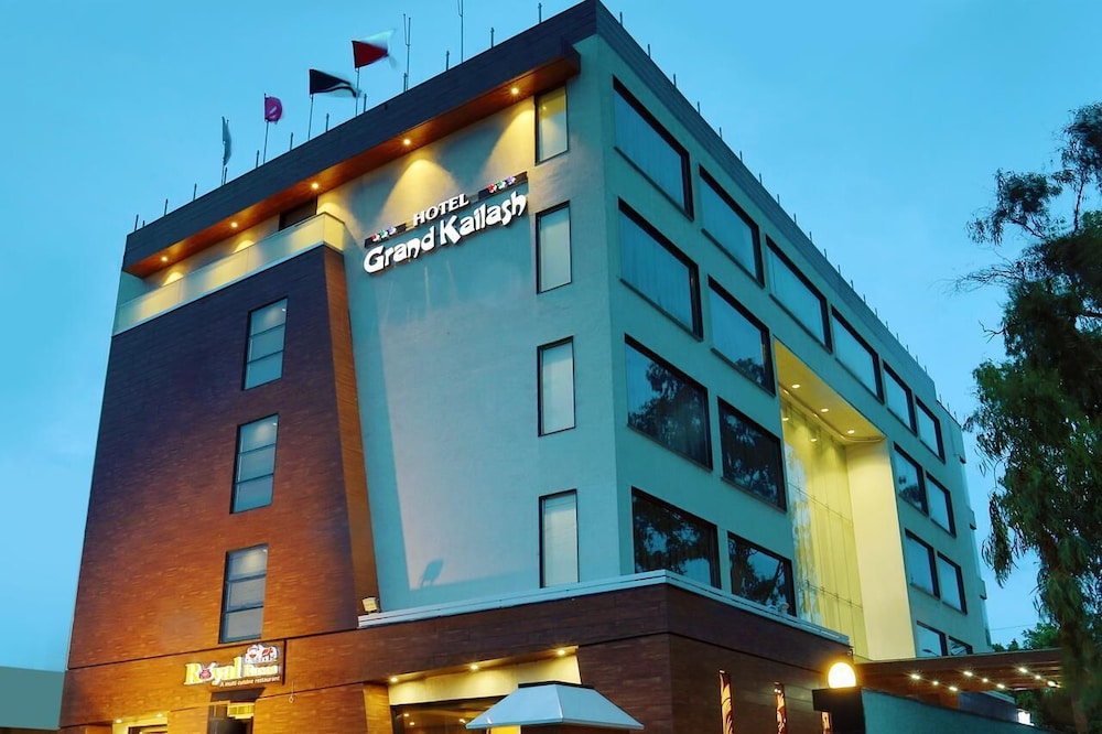 Hotel Grand Kailash — hotel near Aurangabad Airport