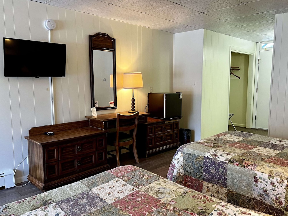 The Wayside Inn - photo 20