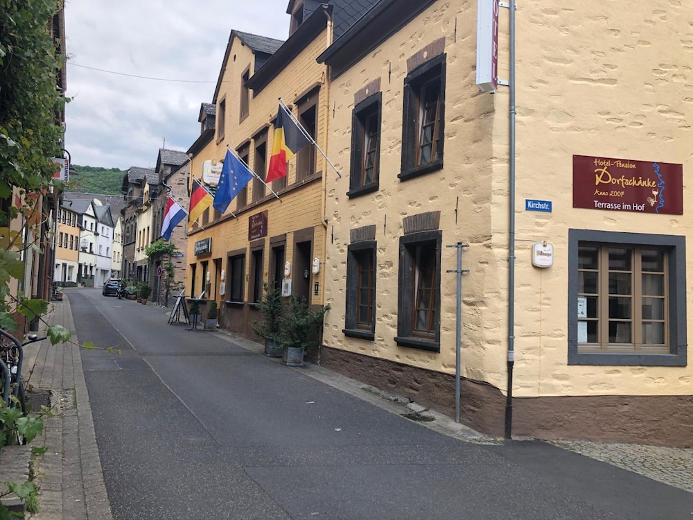 Hotel Pension Dorfschanke — Klotten
