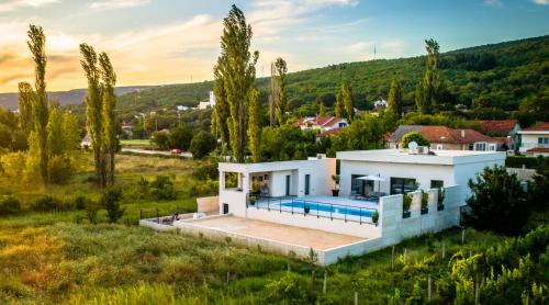 Villa Nami — 4-Star Luxury Hotel in Imotski, Croatia