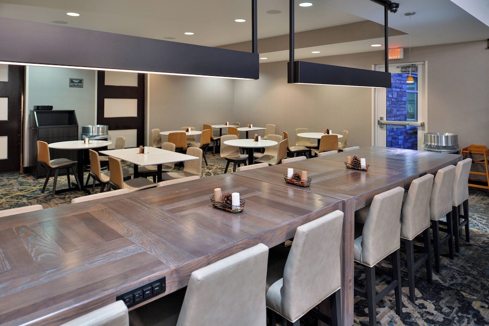 Residence Inn by Marriott Coralville - photo 31