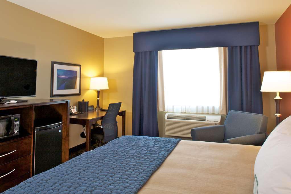 GrandStay Hotel & Suites Mount Horeb Madison - photo 6