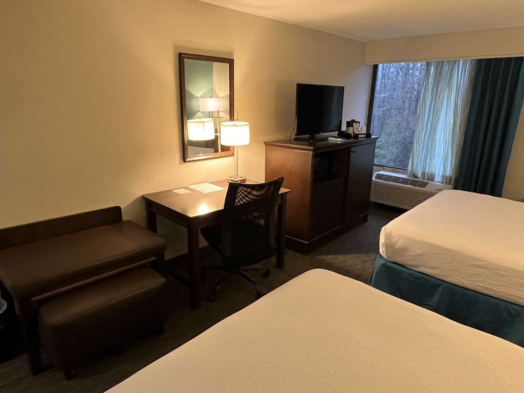 Best Western Williamsburg Historic District - photo 11