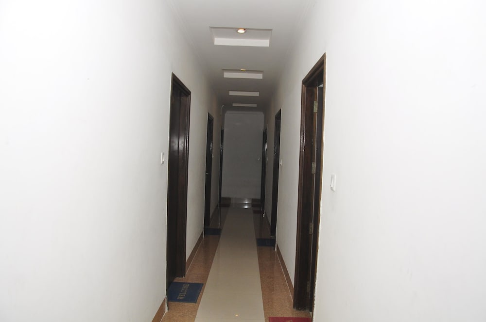 OYO Rooms Bus Stand Chowk