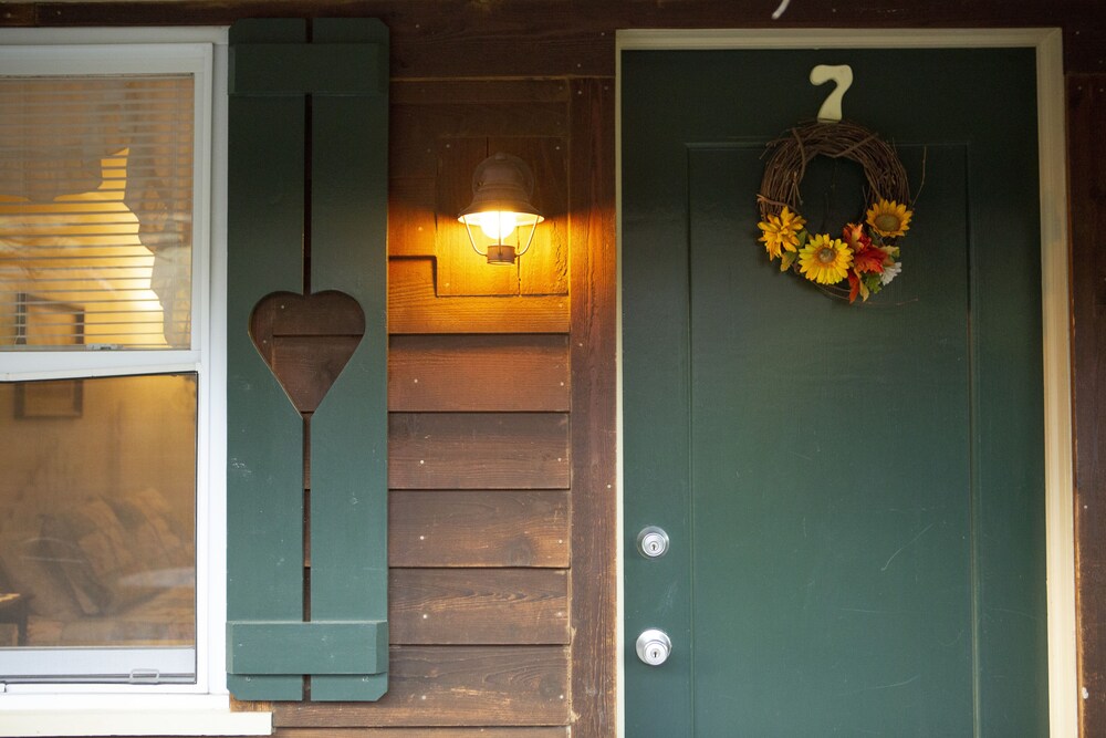 The Chimney Rock Inn & Cottages - photo 93