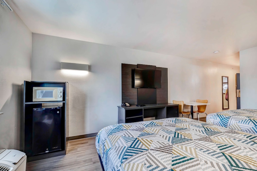 Motel 6 Mesquite TX Balch Springs - photo 17